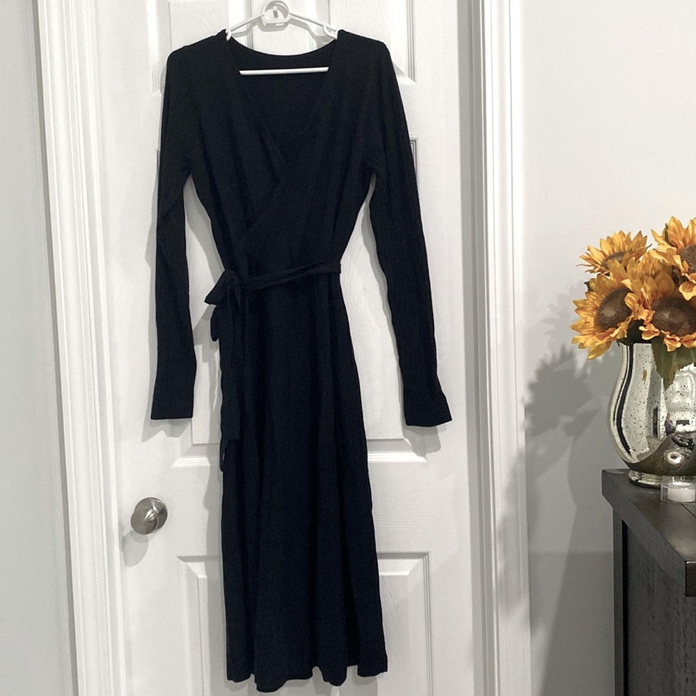 NWOT Pink Queen Women's V Neck Sweater Wrap Dress Long Sleeve Black